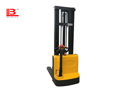 fork truck manufacturers