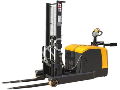 electric reach truck