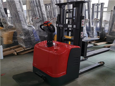 Electric storage forklift manufacturers