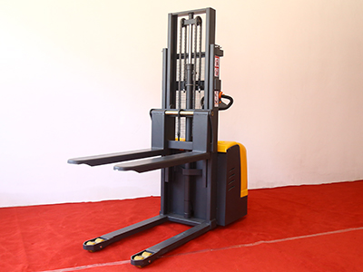 electric stacker