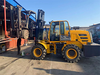 4x4 off-road forklifts